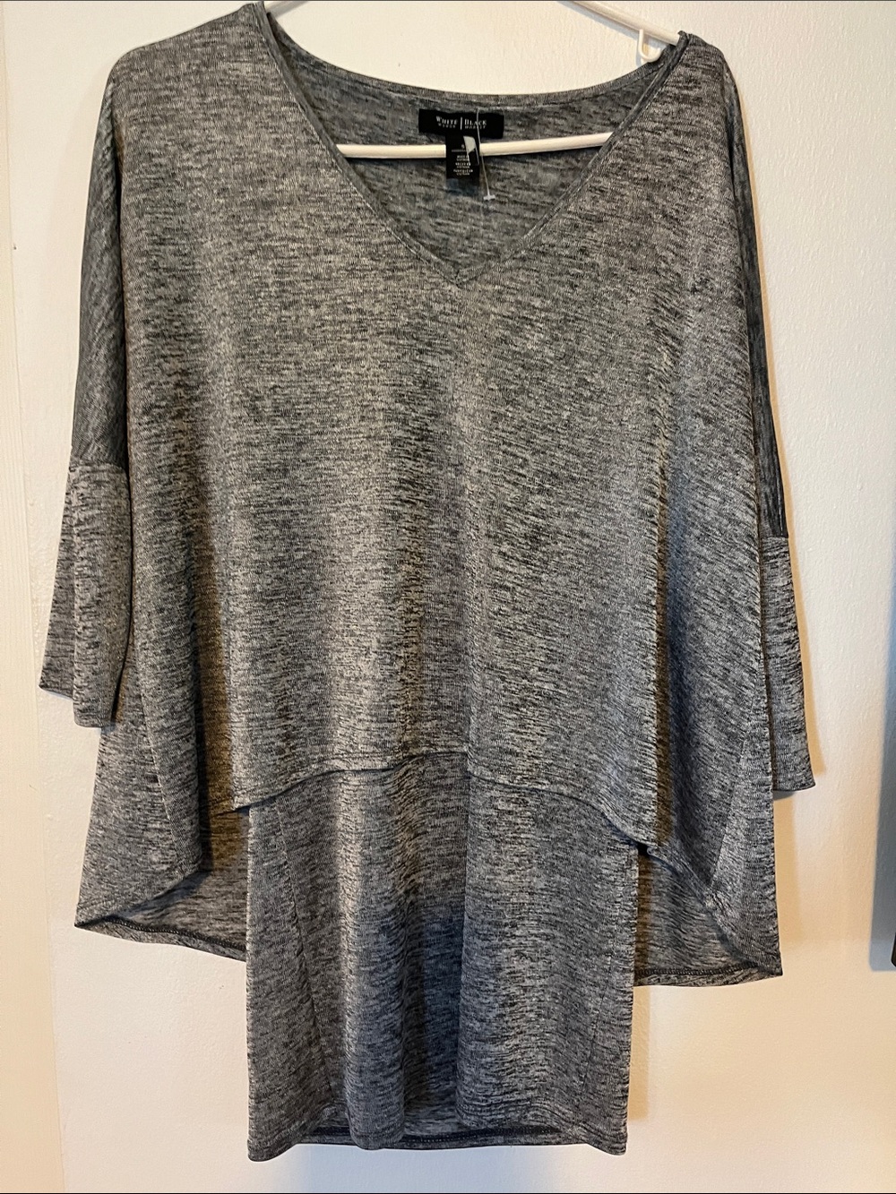White House Black Market Gray Layered V-Neck Tunic Size Small Like New